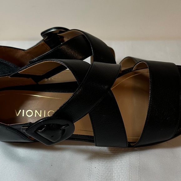 VIONIC PACIFICA STRAPPY WOMEN'S SANDLE - Picture 2 of 6